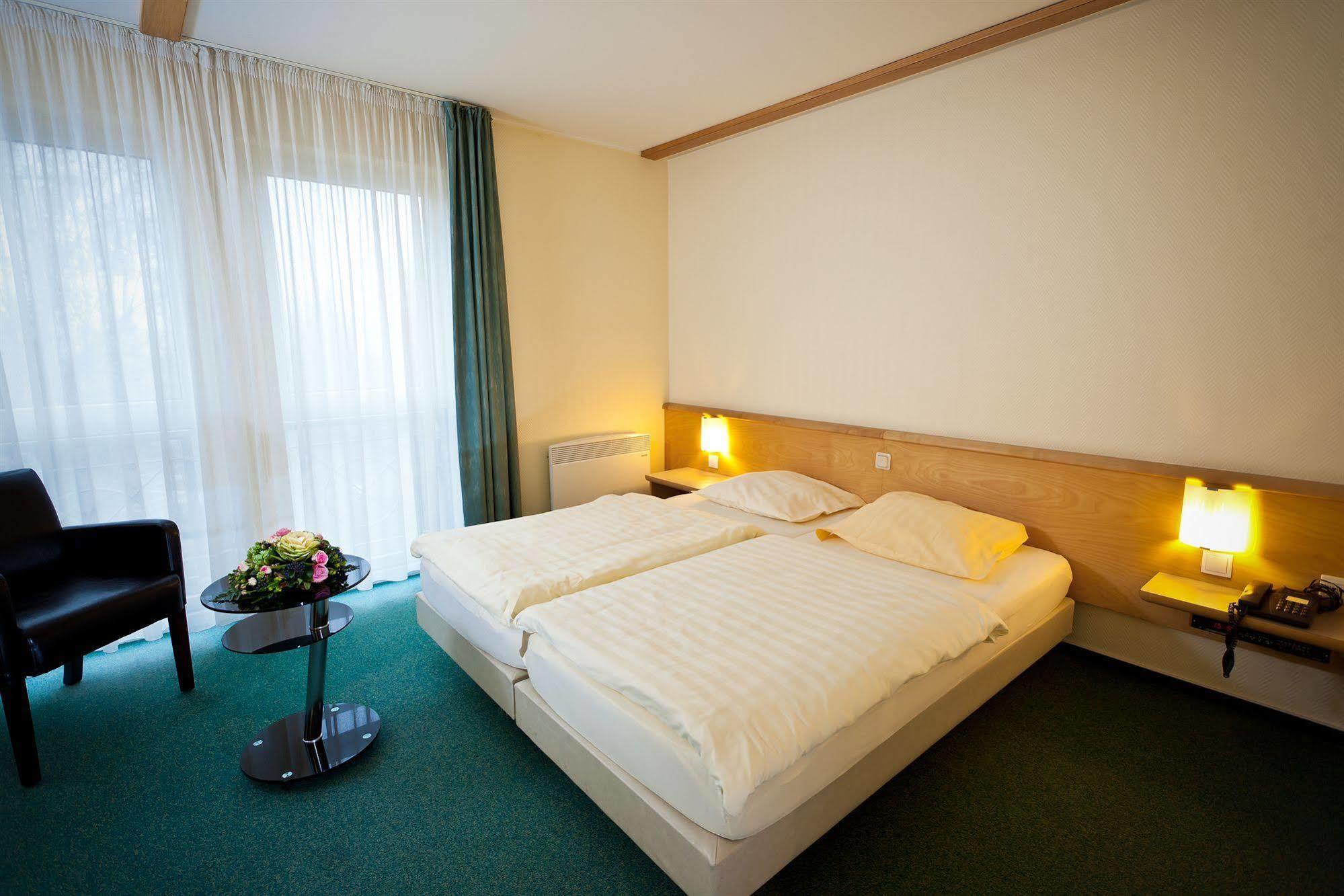 Best Western Euro Hotel Gonderange Buitenkant foto