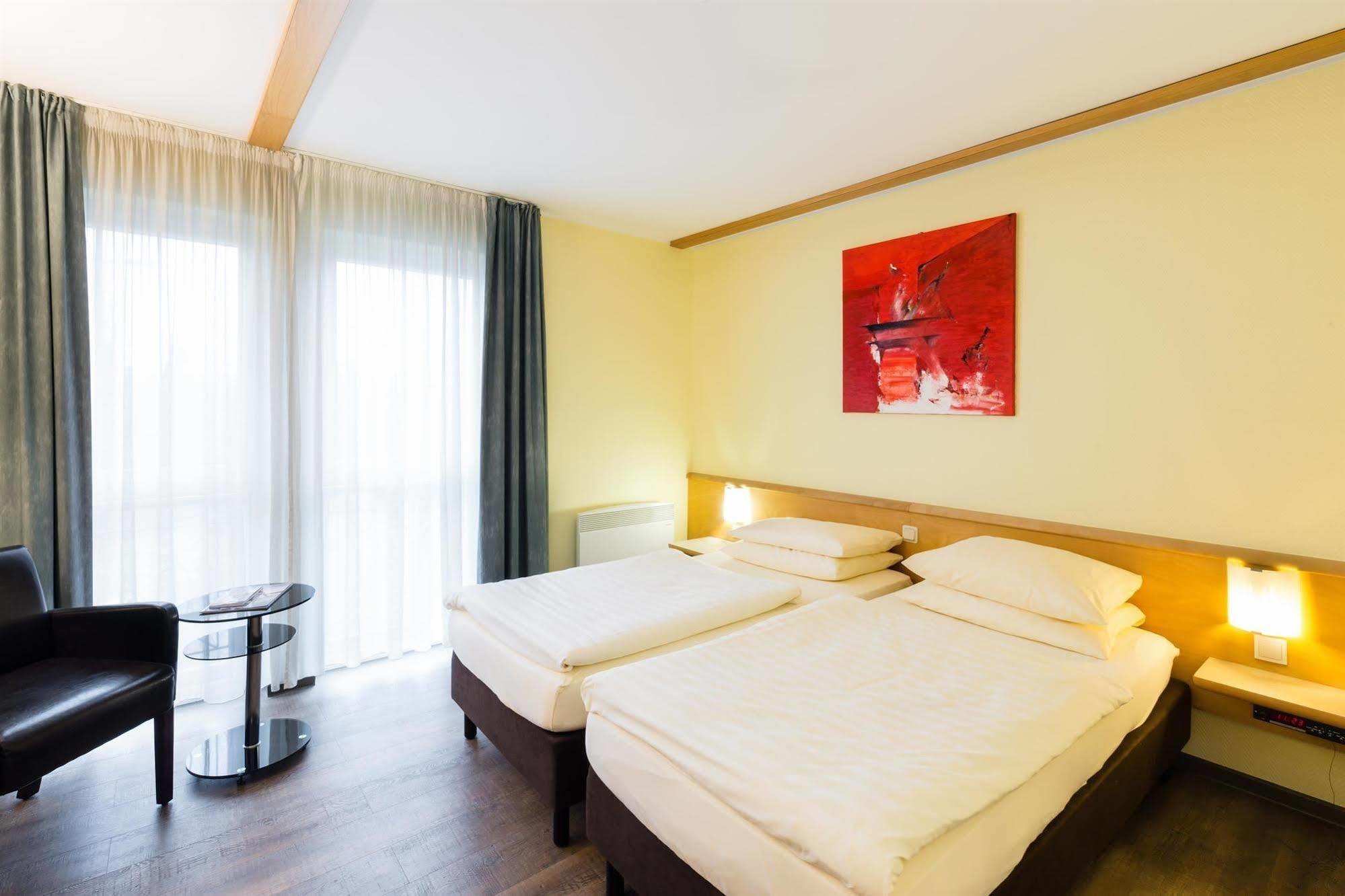 Best Western Euro Hotel Gonderange Buitenkant foto